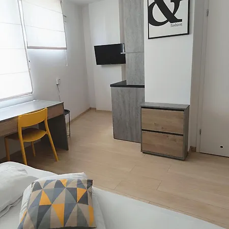 Starter 24 Apartament *