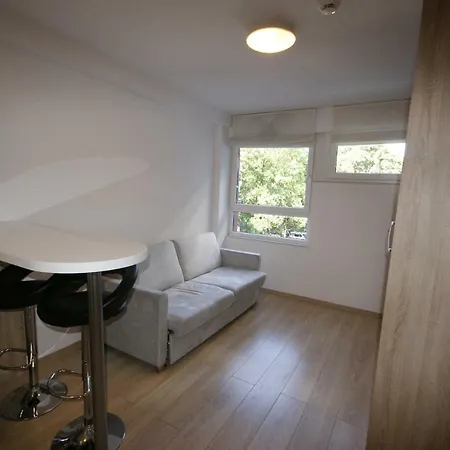 Starter 24 Apartament